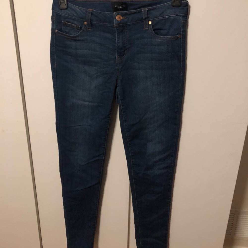 Celebrity pink medium wash jeans